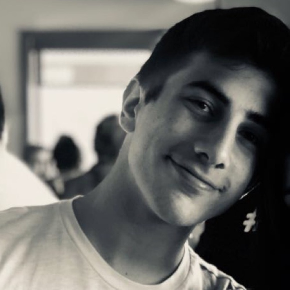 Meet your Posher, Yotam